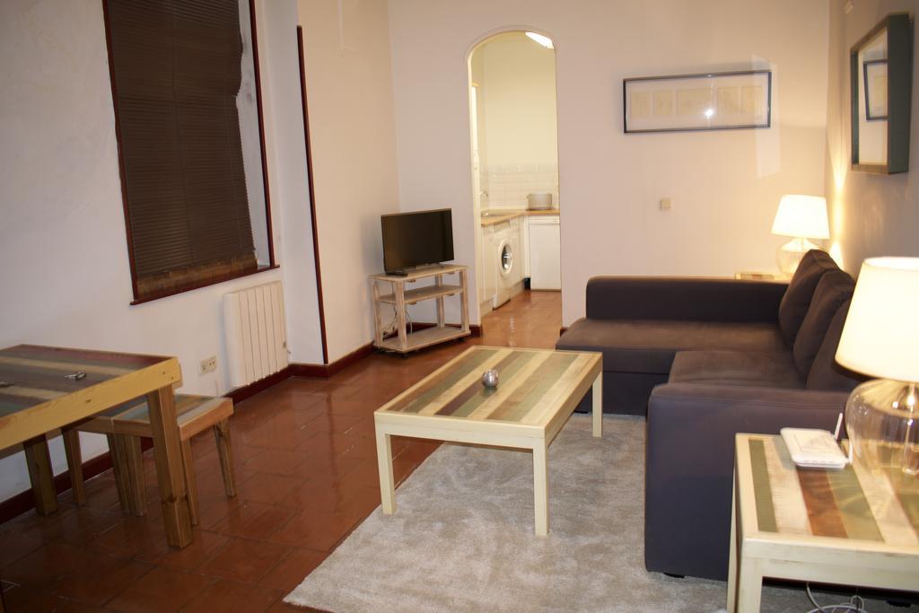 Apartamentos Madrid Retiro ภายนอก รูปภาพ