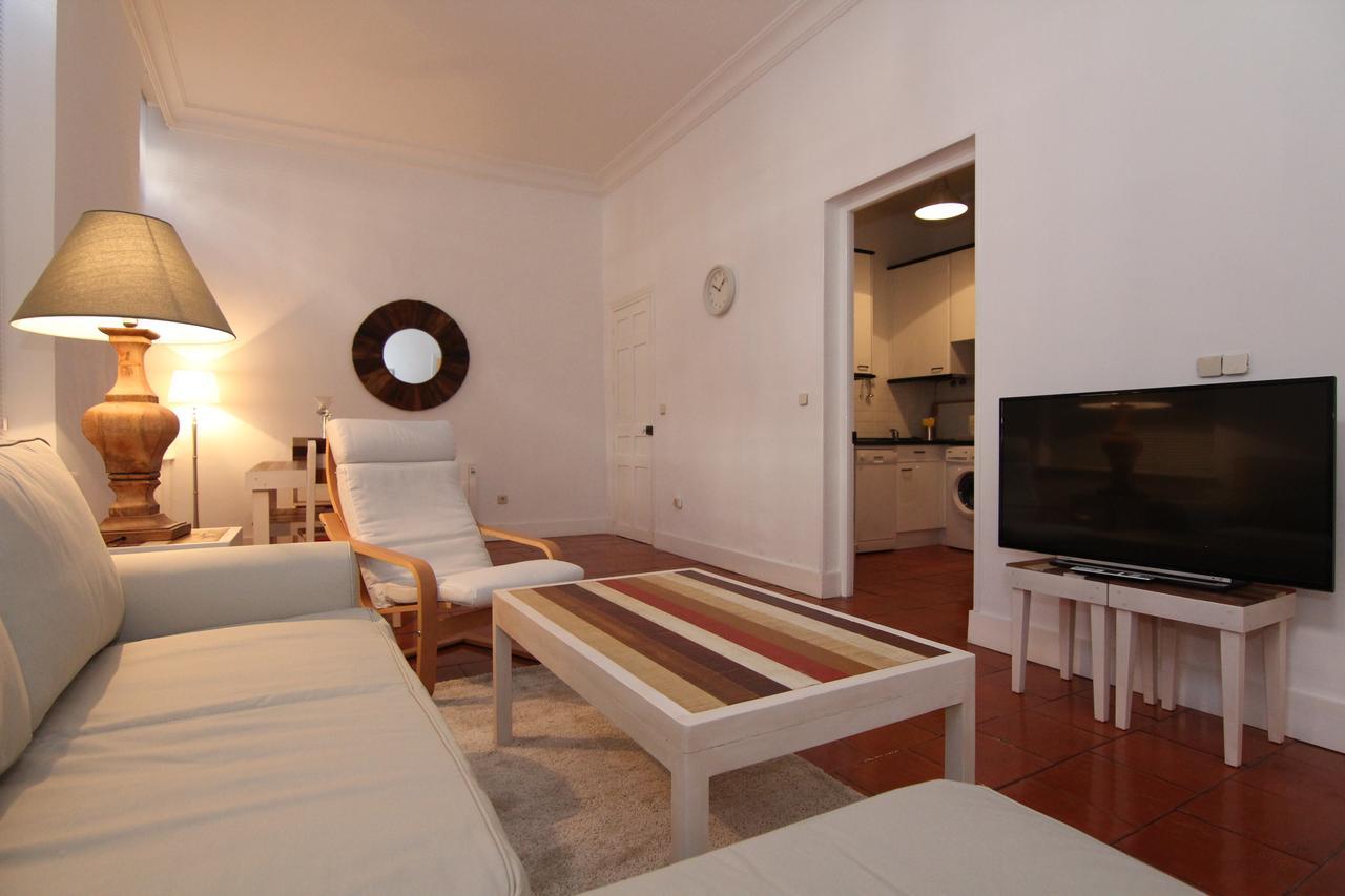 Apartamentos Madrid Retiro ภายนอก รูปภาพ