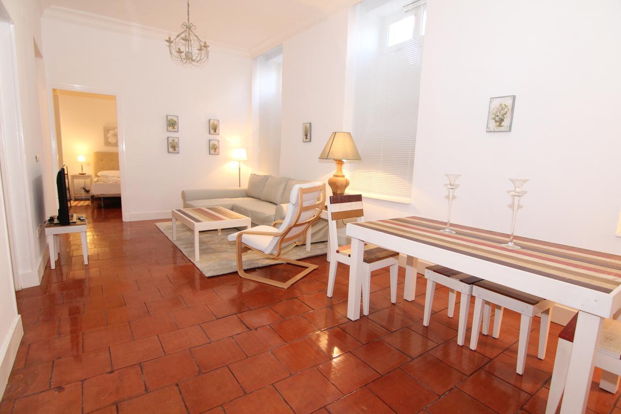 Apartamentos Madrid Retiro ภายนอก รูปภาพ